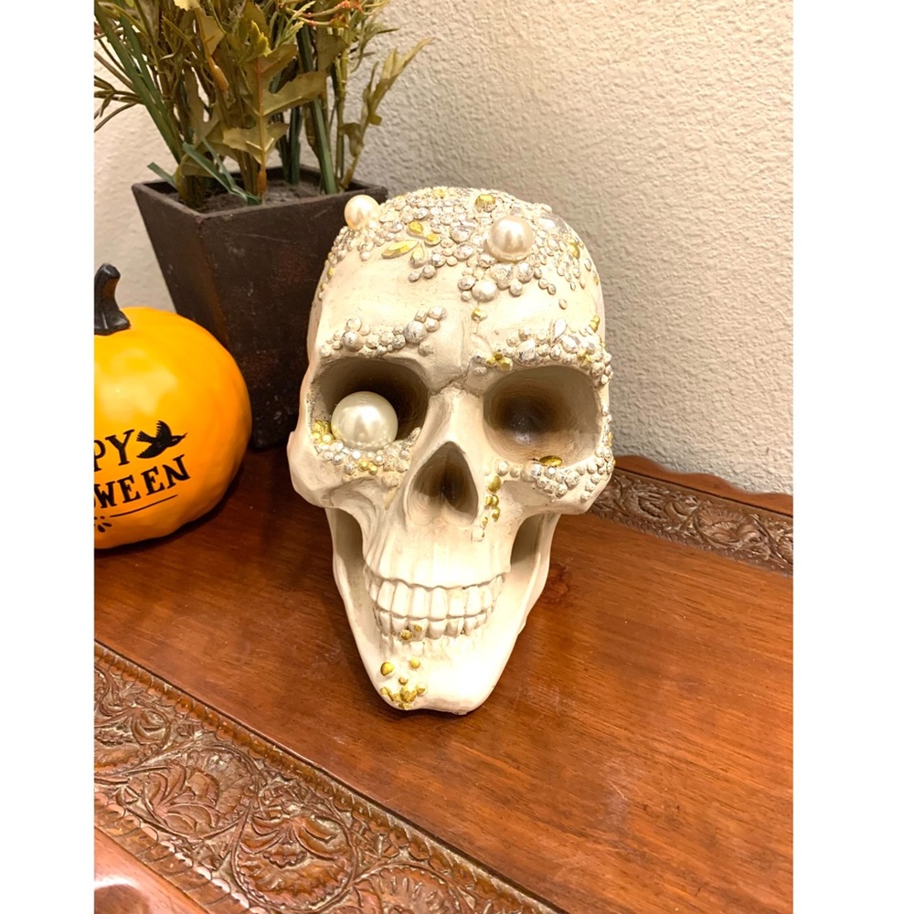 ☠️ VHTF GOTHIC HALLOWEEN PEARL BLING EMBELLISHED SKULL FIGURINE TABLETOP DECOR